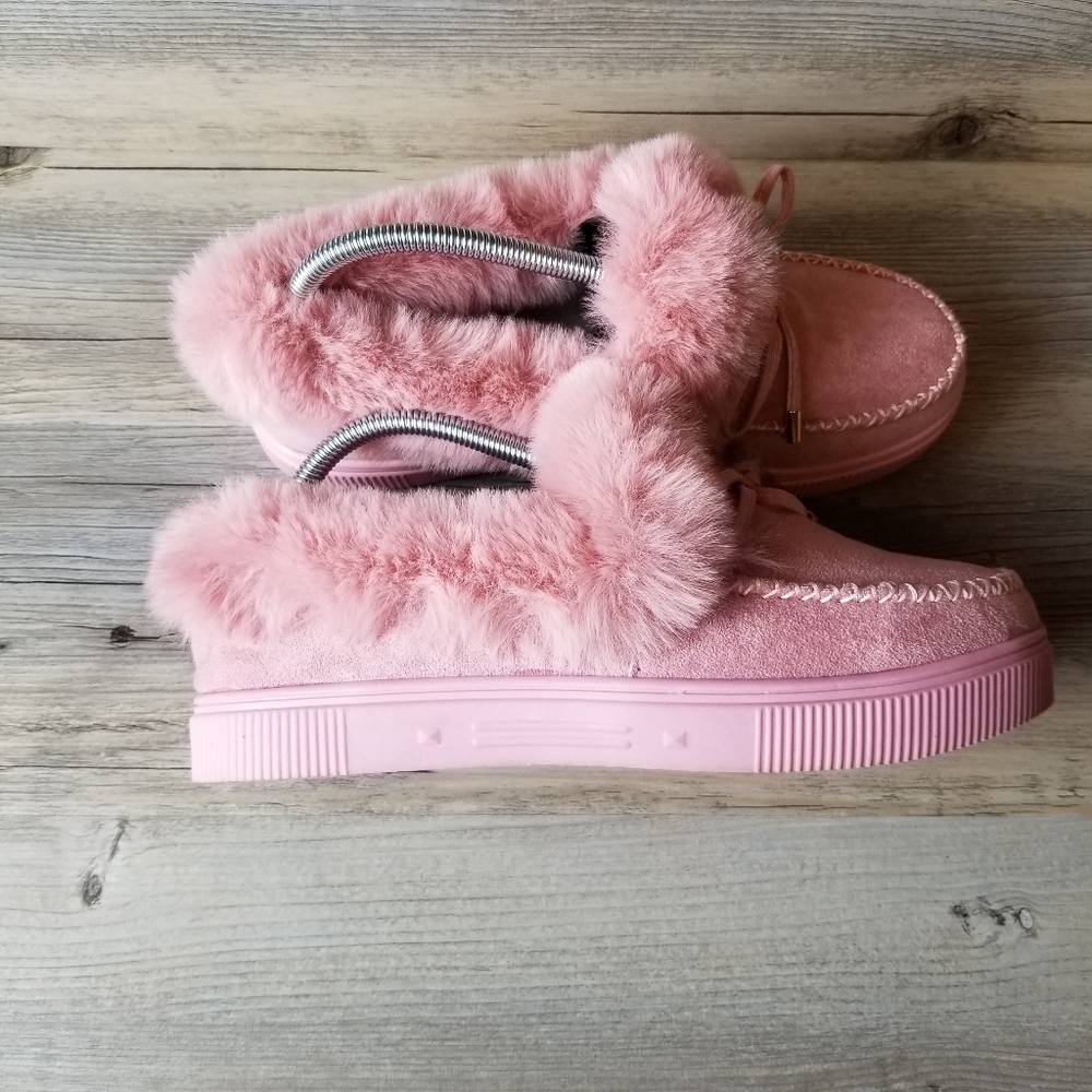 Doudou Slip On Faux Fur Rubber Bottom Slipper Shoes NWOT